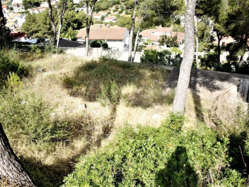 SOLAR EN MAS TRADER (CUBELLES)